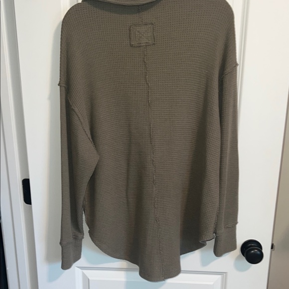 Aerie Textured Waffle Knit Sweater in Green - Picture 4 of 4